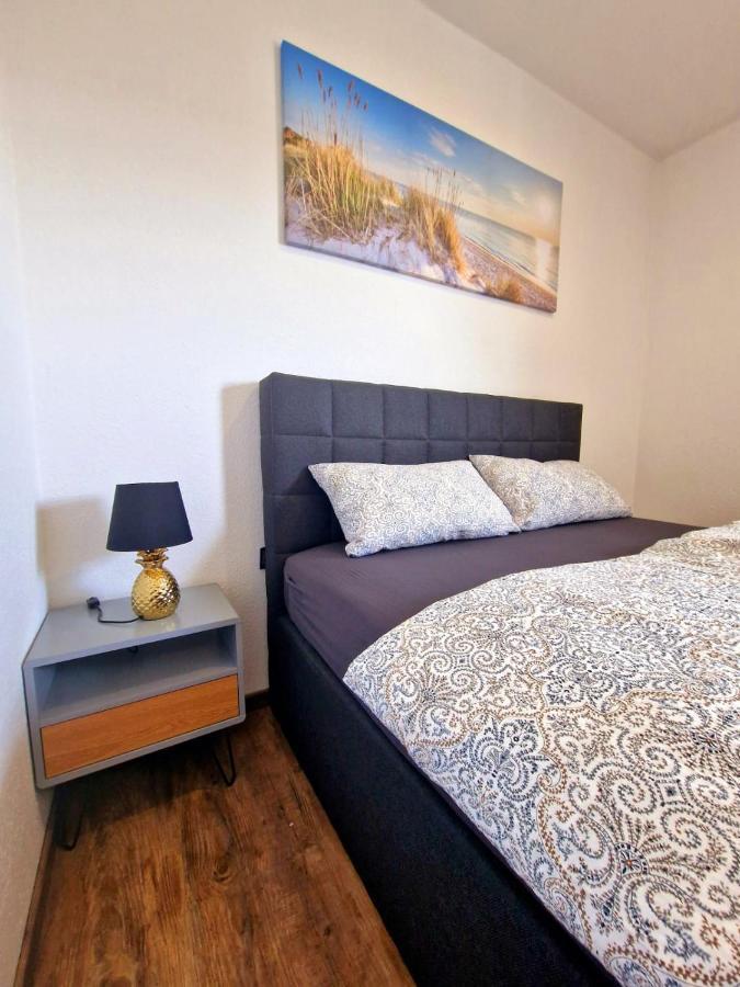 Exklusive Ferienwohnung In Lingen Holthausen 2Zim, 2Badez,Kueche,Balkon,Waschmaschine Exterior photo